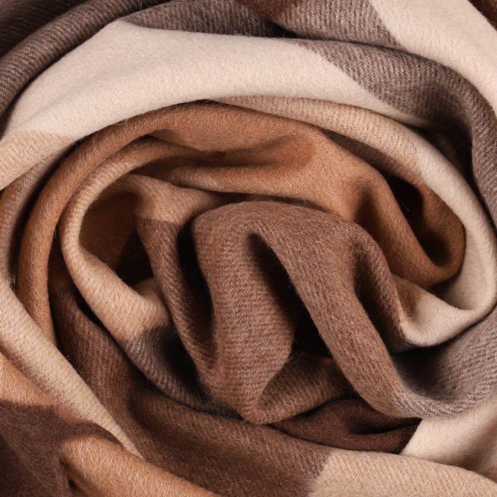 Sjaal met grote ruiten van 100% wol in het bruin en beige – York (2)